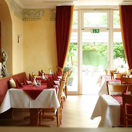Guest house Gaestehaus Am Wasserpark 3*