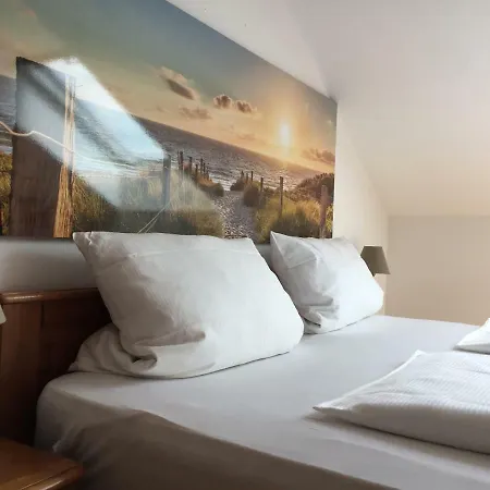 Gaestehaus Am Wasserpark 3*