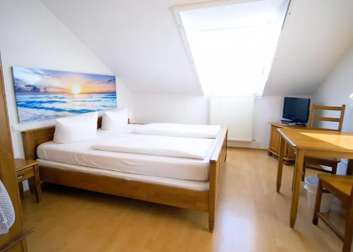 Gaestehaus Am Wasserpark 게스트하우스 3*