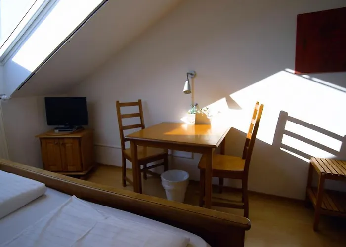 Gaestehaus Am Wasserpark 게스트하우스 3*